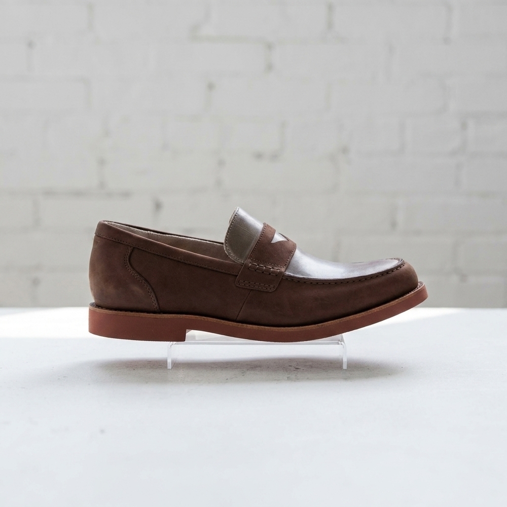 NEW UGG men's barren loafer shoes in brown